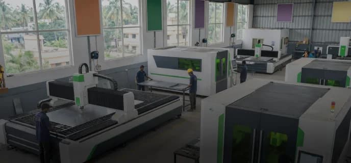 Flat-bed sheet metal fiber laser cutting machine processing thick steel plate.