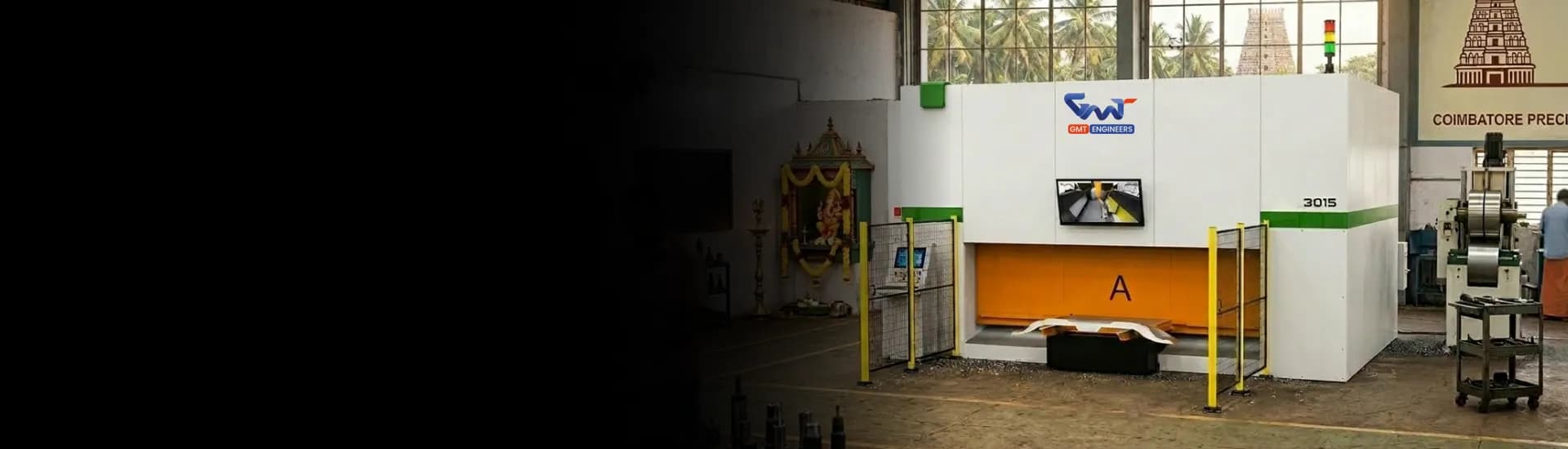 CMT Series 5-Axis 3D gantry fiber laser center processing stamped automotive parts.